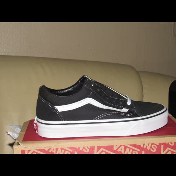 Vans - Picture 2 of 8